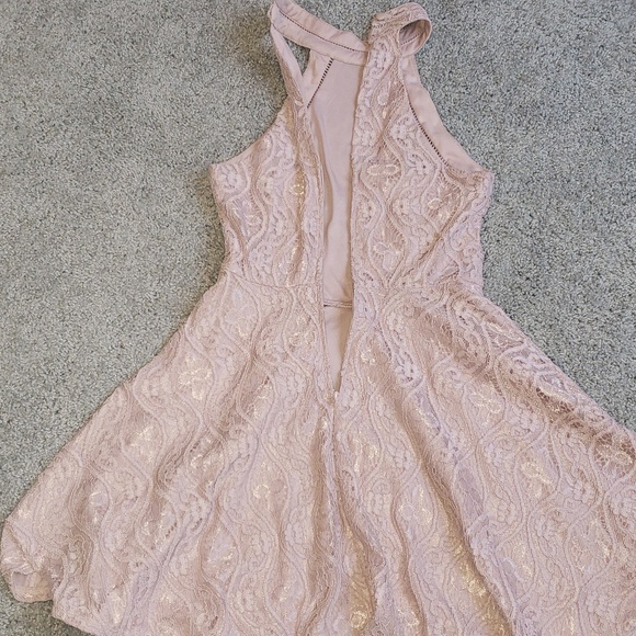 Dress - Picture 4 of 10